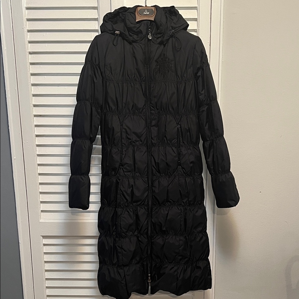 Authier Elegant Black Quilted Down Long Coat size 8 US